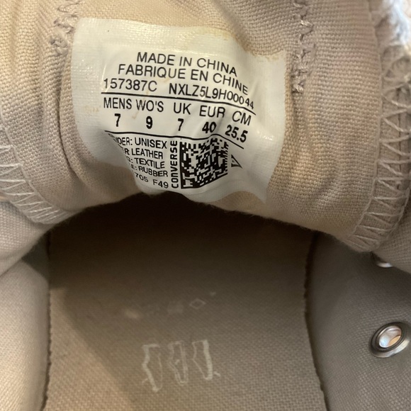 👟✨ Converse Chuck Taylor All Star Suede Low Top Women’s 9/Men’s 7 (157387C) - Picture 8 of 10